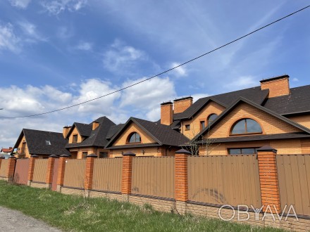 Продам два дома рядом