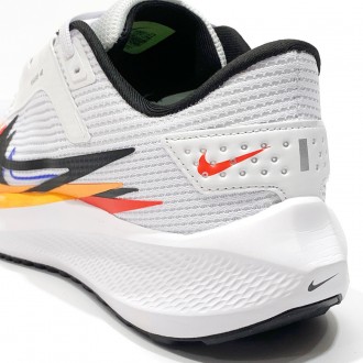 Nike Pegasus 40 - це універсальні бігові кросівки, які підходять для всіх типів . . фото 7