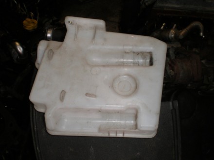  Б/у бачок омывателя для Volkswagen Caddy (Фольксваген Кадди) 2004-2014 г.в.OE: . . фото 6