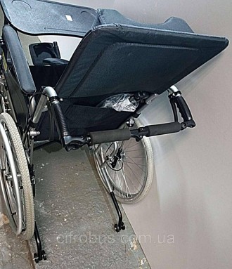 інвалідна коляска типу релайнер із можливістю відкинути сидіння в положення лежа. . фото 9