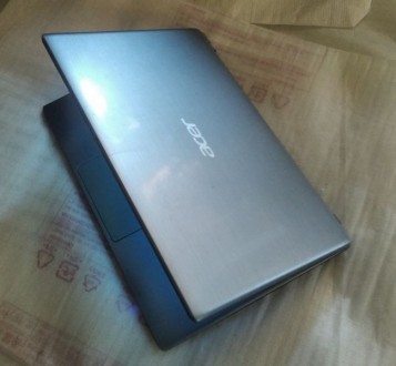 Ноутбук Acer Aspire V5-171 Silver
Состояние внешне хороше есть 
потертости от . . фото 2