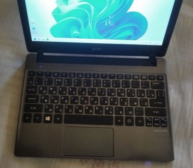 Ноутбук Acer Aspire V5-171 Silver
Состояние внешне хороше есть 
потертости от . . фото 3