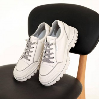 Універсальна модель кросівок Allshoes 584980 в молочному відтінку з сірими акцен. . фото 10