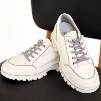 Універсальна модель кросівок Allshoes 584980 в молочному відтінку з сірими акцен. . фото 9