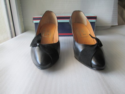 Туфлі жіночі TOMIS (літо), шкіряні, колір - чорний, розмір - 34 - 35

Туфлі жі. . фото 3