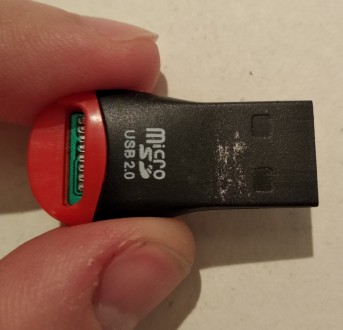 USB кардридер для подключения карты памяти формата micro SD HC к ПК или ноуту.
. . фото 4