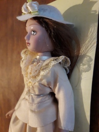 Редкая коллекционная кукла ручной работы.

Большая, высота — 20 см.

И. . фото 4
