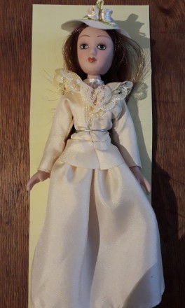 Редкая коллекционная кукла ручной работы.

Большая, высота — 20 см.

И. . фото 2
