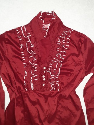 Блузки різні 
Тонка за фактурою як шовк
. . фото 2
