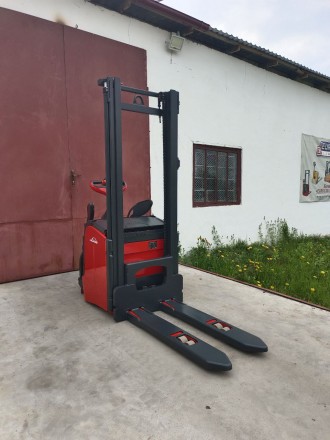 LINDE L 16 AP 
Виробник-LINDE
Тип приводу-електро
Вантажопідйомність-160. . фото 4