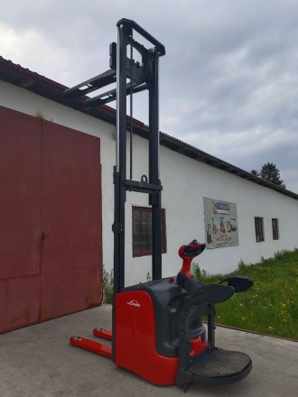 LINDE L 16 AP 
Виробник-LINDE
Тип приводу-електро
Вантажопідйомність-160. . фото 8