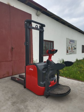 LINDE L 16 AP 
Виробник-LINDE
Тип приводу-електро
Вантажопідйомність-160. . фото 5