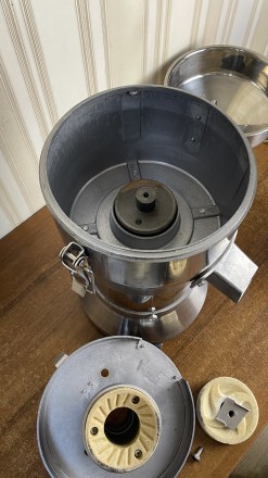 Колоїдний млин Vektor FDM-Z-100 (кам'яні жорна) для виробництва соєвого мол. . фото 8