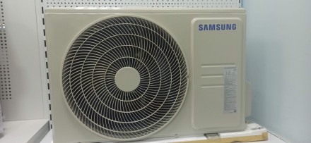 Енергоефективний Samsung AR09TXHQASINUA створений спеціально для встановлення у . . фото 5