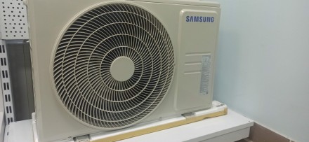 Енергоефективний Samsung AR09TXHQASINUA створений спеціально для встановлення у . . фото 7