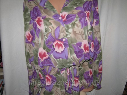 Женская блуза в цветах Etam б/у (сэконд-хенд). Ткань 100% полиэстер, на ощупь ш. . фото 6