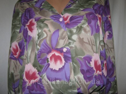  Женская блуза в цветах Etam б/у (сэконд-хенд). Ткань 100% полиэстер, на ощупь ш. . фото 10