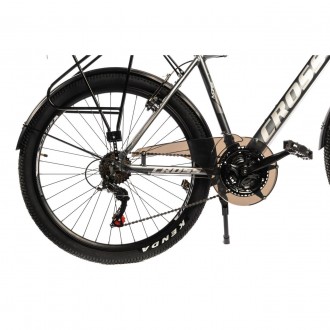Велосипед Cross Sonata оснащен крыльями, зашитой одежды от цепи , багажником, ко. . фото 5