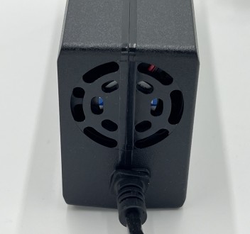 Зарядное устройство Instrade 36V 2A для литиевых аккумуляторов - с защитой от пе. . фото 5