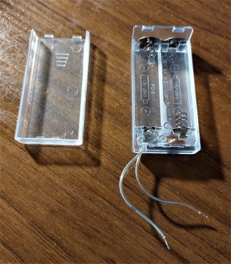  
 
Контейнер із вимикачем із боку (бокс, холдер, касетниця) для 2 батарейок тип. . фото 3