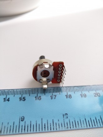 Продам новые резисторы сдвоенные переменные R1616G-AD1-A50K из Китая.

Основны. . фото 7