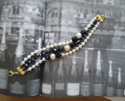 Розкішний чорно-білий браслет із натуральних перлів та чеського кришталю. Розмір. . фото 5