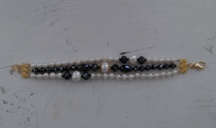 Розкішний чорно-білий браслет із натуральних перлів та чеського кришталю. Розмір. . фото 3