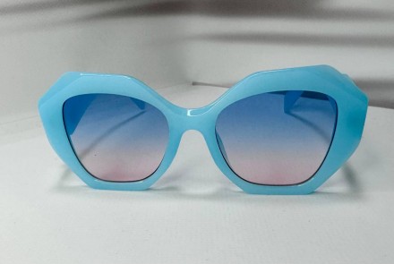 Солнцезащитные женские очки многоугольные массивные
защита от ультрафиолета uv40. . фото 4