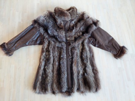 Предлагаем Вам купить красивое пальто, шубу из натурального меха енота и кожи. С. . фото 6