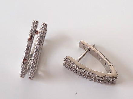 Позолоченные серьги Xuping Jewelry инкрустированы цирконами, английская застежка. . фото 2