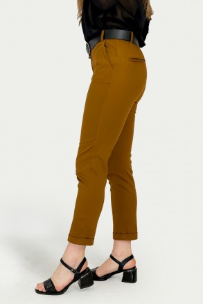 
Минималистичные женские брюки из смесового хлопка. Материал хорошо держит форму. . фото 9