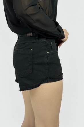 
Джинсовые женские шорты Pull & Bear. Свободный силуэт комфортен в носке, неболь. . фото 5