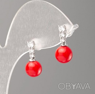 Сережки Xuping з червоними перлами "Майорка" та білими стразами d-8мм "родій" ку. . фото 1