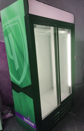 Холодильна вітринна шафа вертикальна б/в, перевірена, гарантія
Все в комплекті,. . фото 2