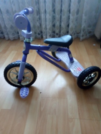 Продам дитячий трехколісний велосипед,як новий. . фото 2