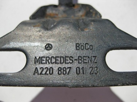 
Запорная скоба - петля крюка капота A2208870123 Применяется:Mercedes Benz S-cla. . фото 4