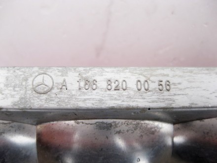 
Дополнительный стоп - сигналA1668200056 Применяется:Mercedes Benz GL-class / GL. . фото 5