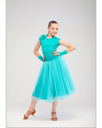 Рейтинговое платье "Сакура"№ 840 с перчатками.
https://igomarket.com.. . фото 4