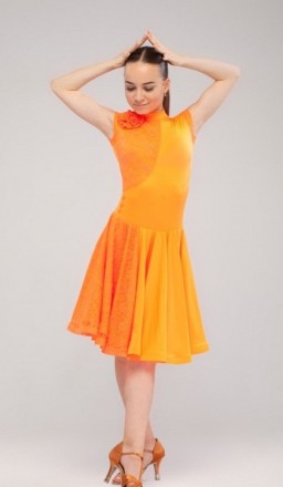 Рейтинговое платье "Астория" №856. На фото модель выполнена из гладкого гипюра. . . фото 4