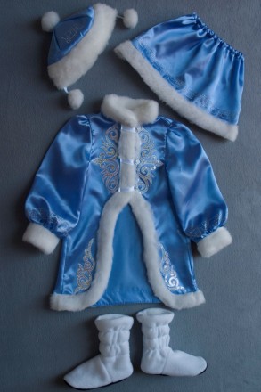 Дитячий карнавальний костюм для дівчинки «СНІГУРОНЬКА»
Основна тканина: атлас;
О. . фото 5
