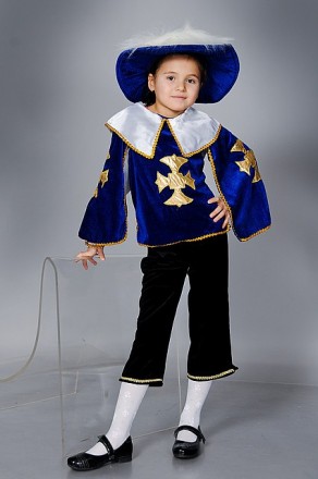 Дитячий карнавальний костюм "Мушкетер" у синьому кольорі
Дитячий карнавальний ко. . фото 2