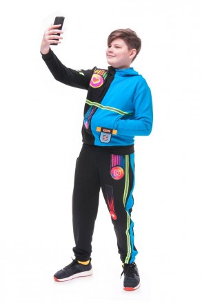 «Блогер » карнавальний костюм для підлітків.
В комплекті: кофта з капюшоном, шта. . фото 5