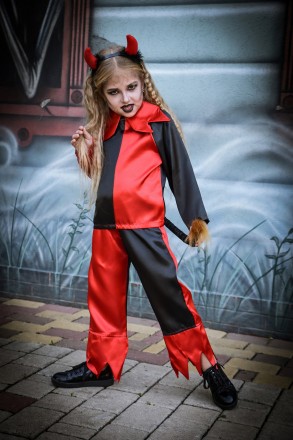 Детский маскарадный костюм "Вампир" (Чертик)
Детский карнавальный костюм чёртика. . фото 2