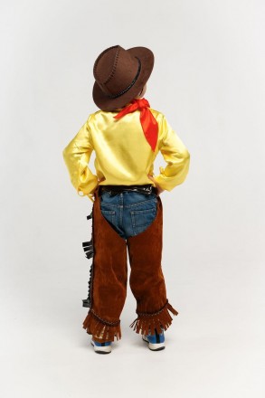 Детский карнавальный костюм Ковбой.
В комплект входит: 
	Накидка на штаны ( одев. . фото 3