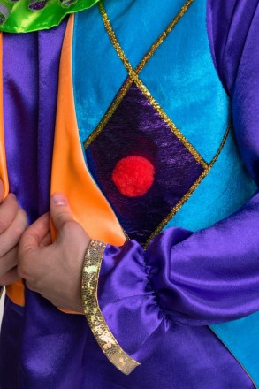 
«Клоун» карнавальный костюм для аниматоров
	Рубашка
	Бриджи
	Парик с кепкой
	Жа. . фото 8