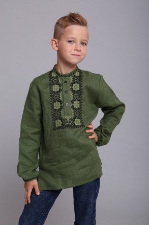 
 Детская рубашка с вышивкой крестиком .
Размер:110,116,122,128,134,140,146,152,. . фото 2