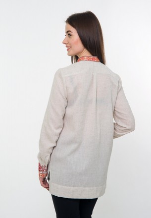 Стилізована жіноча блуза прямого силуету з асиметричним низом і широким підгином. . фото 3