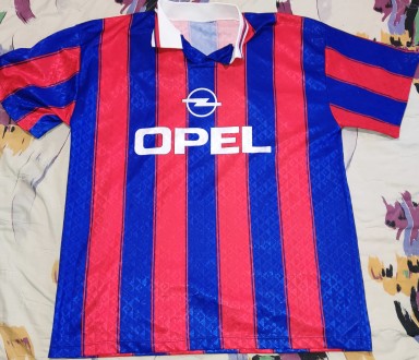 Ретро футболка FC Bayern Munchen, Klinsmann, размер-XL, длина-70, под мышками-58. . фото 2