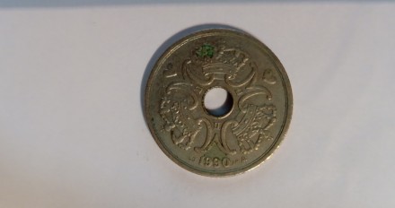 Монета 5 крон Дания, 1990 года. Нормальное состояние.
Цена: 100 гривен без торг. . фото 2