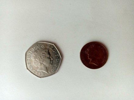 Монета 50 Пенсов Англия 2003 год.
В подарок дам еще 1 Пенни 1994 год.
Без торг. . фото 4